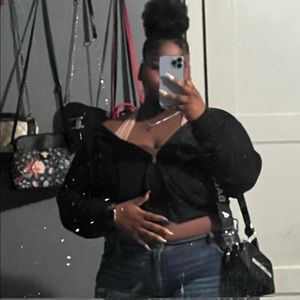 Meet your Posher, Niquee